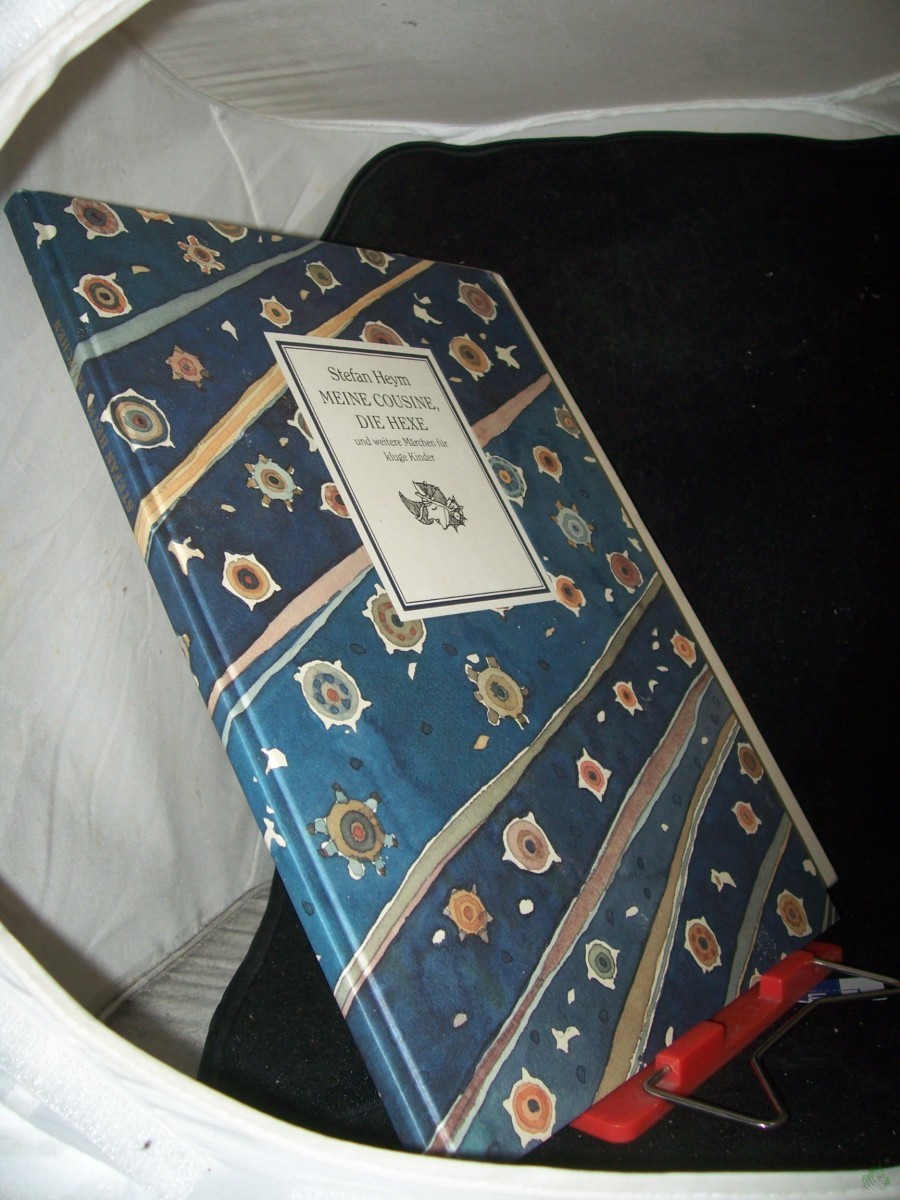 Product image 1 of the product “Meine Cousine, die Hexe und weitere Märchen für kluge Kinder / Stefan Heym. Ill. von Horst Hussel ”