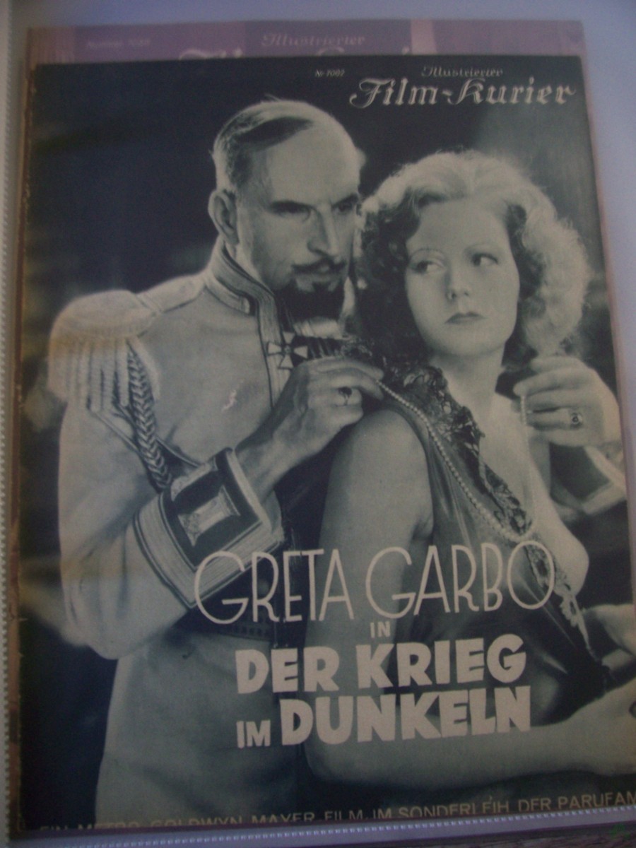 Product image 1 of the product “Nummer 1082, Der Krieg im Dunkeln, mit Greta Garbo ”