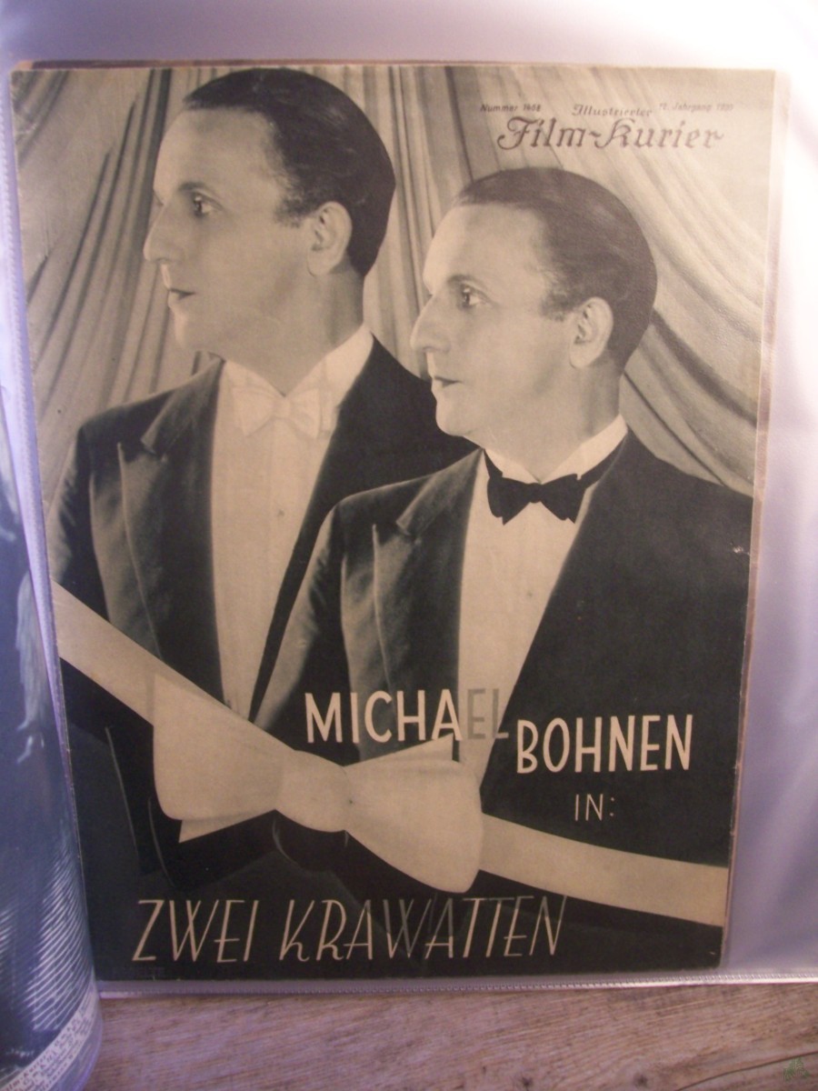 Product image 1 of the product “No 1468, 1930, Zwei Krawatten mit Michael Bohnen ”