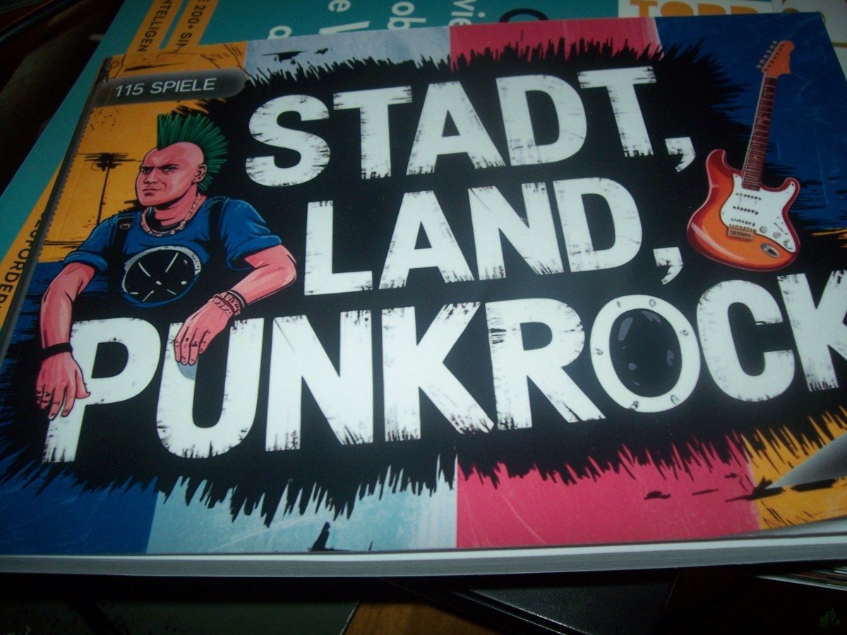 Product image 1 of the product “Stadt, Land, Punkrock – 115 Spiele: Stadt, Land, Punkrock – Spielblock für Musiker | Geschenkidee für Punk-Fans – Quiz-Spiel Subkultur Rockmusik ”