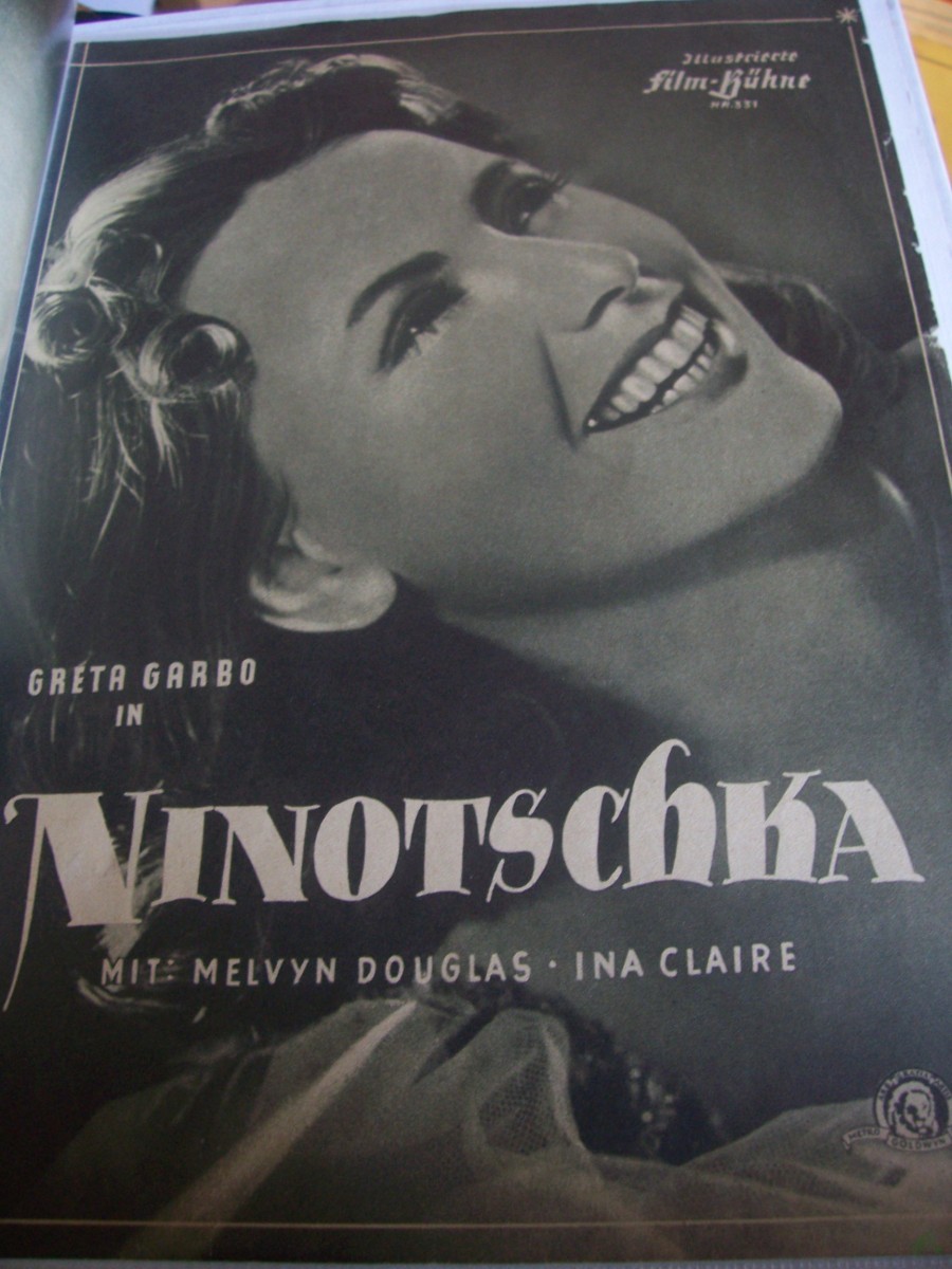 Product image 1 of the product “No 331, Greta Garbo in NINOTSCHKA ”