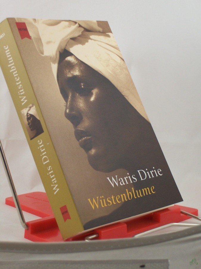 Artikelbild 1 des Artikels “Wüstenblume / Waris Dirie und Cathleen Miller. Aus dem Amerikan. von Bernhard Jendricke... “