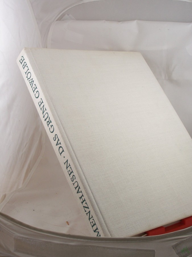 Product image 1 of the product “Das Grüne Gewölbe / Joachim Menzhausen. Fotos v. Gerhard Reinhold ”