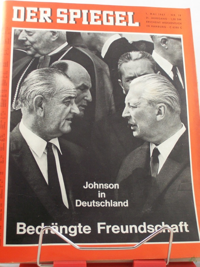 Product image 1 of the product “19/1967, Bedrängte Freundschaft ”