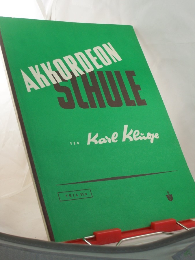 Artikelbild 1 des Artikels “Akkordeon-Schule : e. leicht fassl. u. gründl. Schule für Akkordeon ; in 3 Teilen ; geeignet für Einzel- sowie Gruppenuntericht “