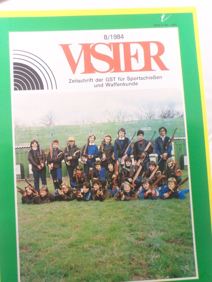 Product image 1 of the product “8/1984 ”