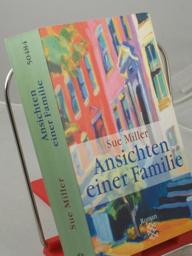 Product image 1 of the product “Ansichten einer Familie. Sonderausgabe. Das Porträt einer fast normalen Familie ”
