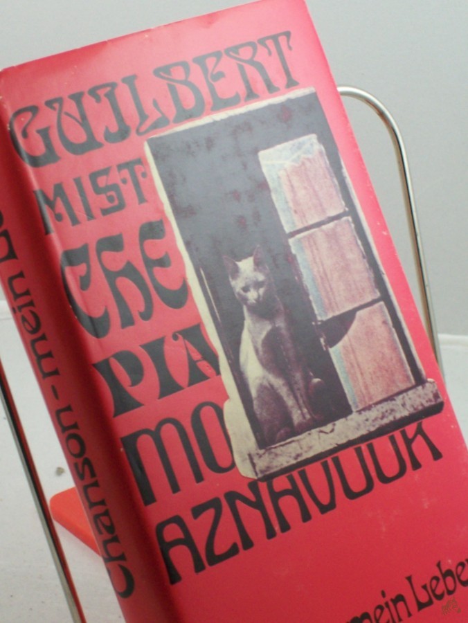 Product image 1 of the product “Chanson, mein Leben : aus d. Erinnerungen grosser Interpreten / hrsg. von Frauke Deissner-Jenssen ”