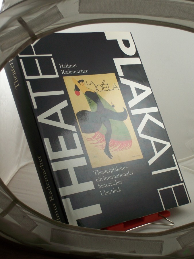 Artikelbild 1 des Artikels “Theaterplakate : ein internationaler historischer Überblick / Hellmut Rademacher “
