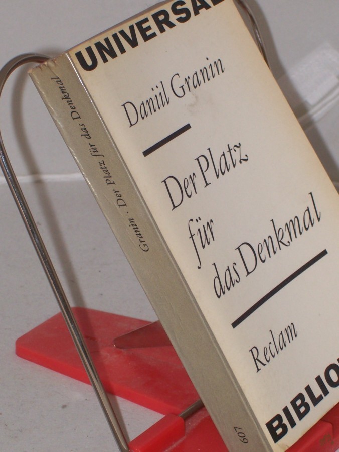 Artikelbild 1 des Artikels “Der Platz für das Denkmal : Novellen u. Erzählungen ; aus d. Russ. / Daniil Granin. Hrsg. von Ralf Schröder “