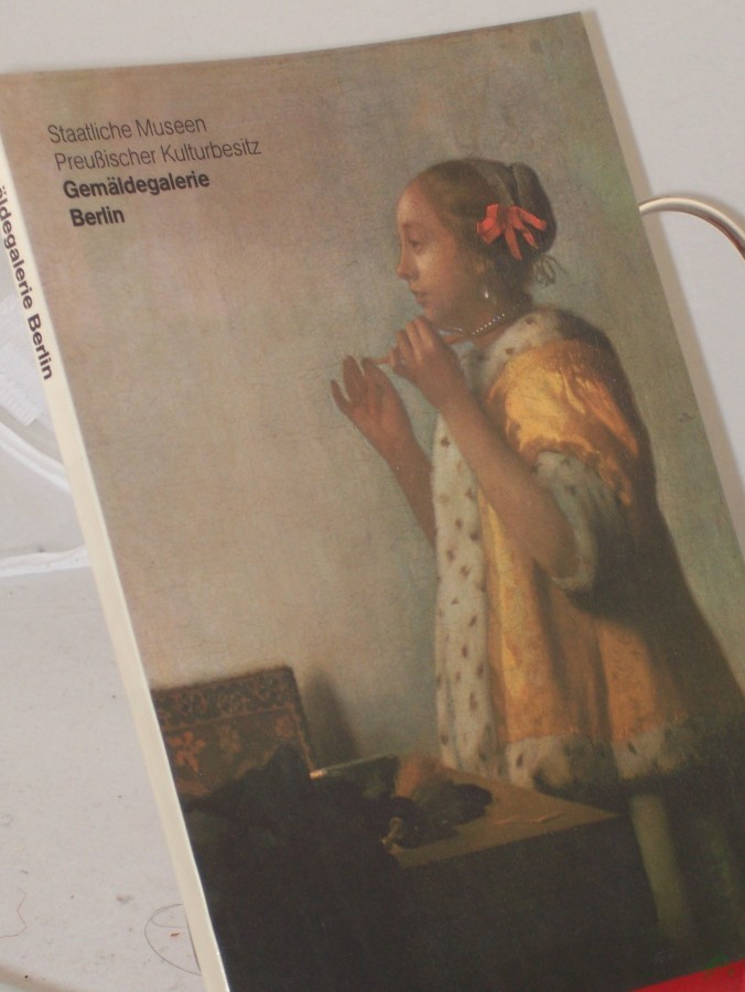 Product image 1 of the product “Die Meisterwerke aus der Gemäldegalerie Berlin, Staatliche Museen Preussischer Kulturbesitz / Verf. d. Texte zu d. Abb.: Henning Bock... Fotos: Jörg Anders... ”