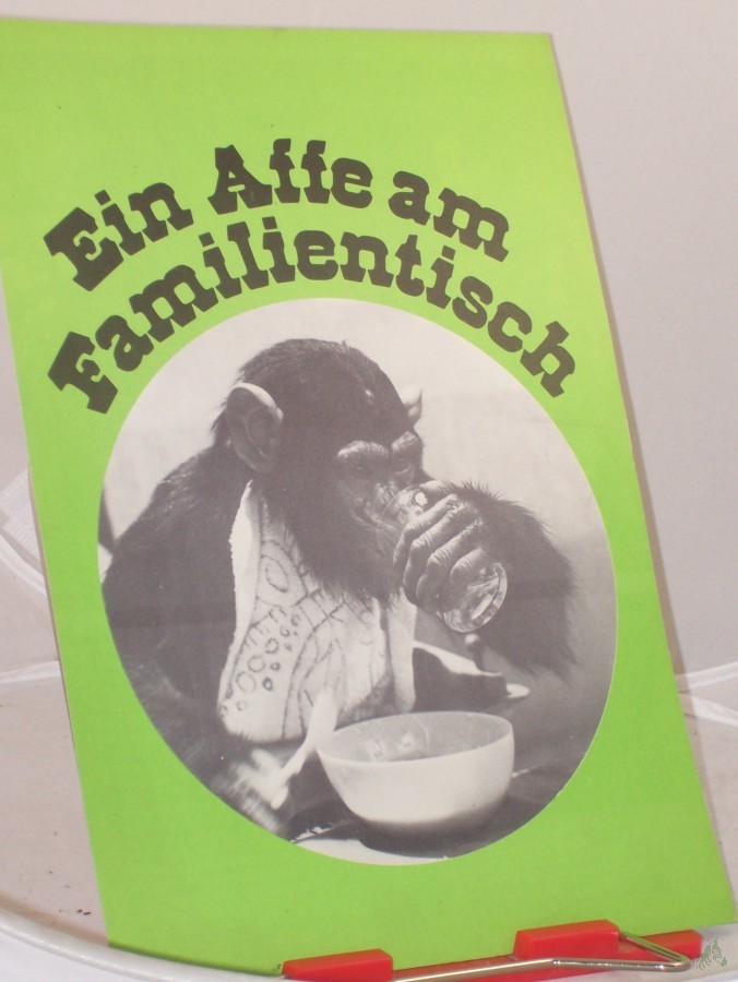 Product image 1 of the product “33/77, Ein Affe am Familientisch ”
