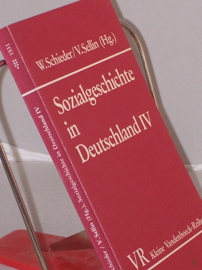 Artikelbild 1 des Artikels “Sozialgeschichte in Deutschland. -Band. 4. Soziale Gruppen in der Geschichte “