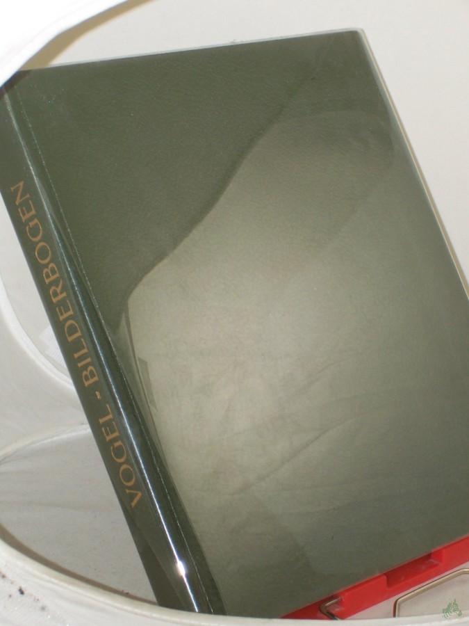 Artikelbild 1 des Artikels “Bilderbogen, Papiersoldat, Würfelspiel und Lebensrad : volkstüml. Graphik für Kinder aus 5 Jh. / Heiner Vogel. Aufnahmen Joachim Petri “