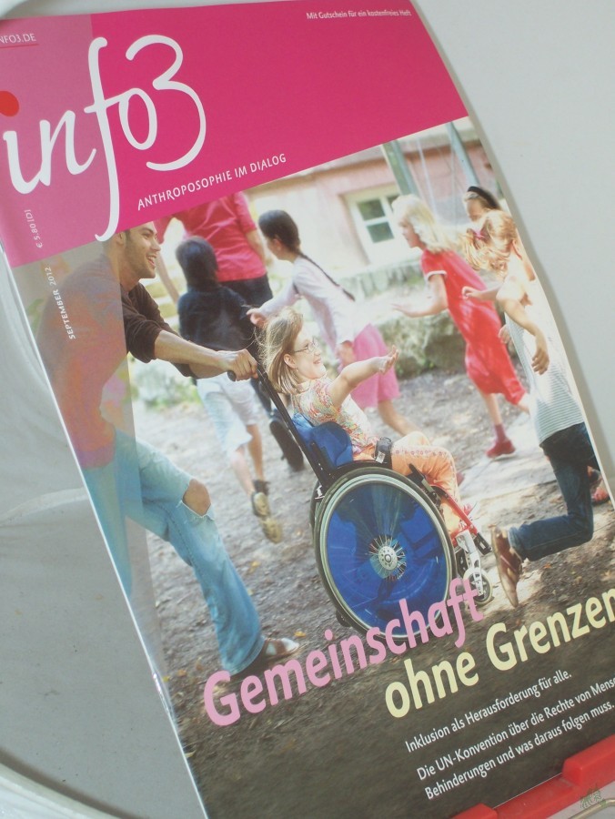 Artikelbild 1 des Artikels “9/2012, Gemeinschaft ohne Grenzen “