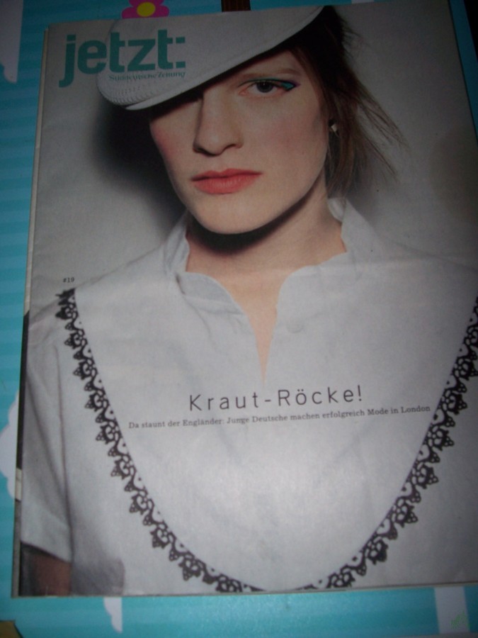 Product image 1 of the product “Nr. 19, Kraut-Röcke!, Das staunt der Engländer: Junge Deutsche machen erfolgreich Mode in London ”