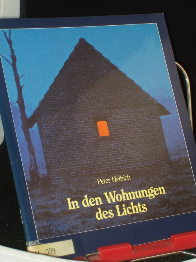Artikelbild 1 des Artikels “In den Wohnungen des Lichts / Peter Helbich. Mit Fotos von Hans Jürgen Rau “