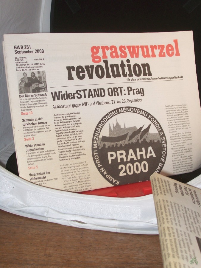 Artikelbild 1 des Artikels “9/2000, WiderSTAND ORT: Prag “