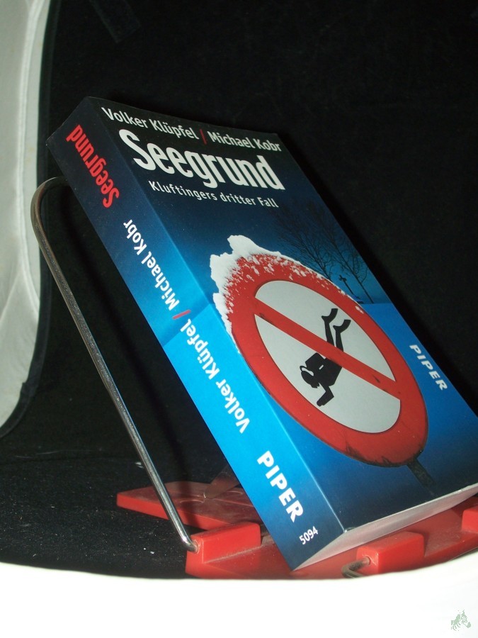 Artikelbild 1 des Artikels “Seegrund : Kluftingers dritter Fall / Volker Klüpfel ; Michael Kobr “