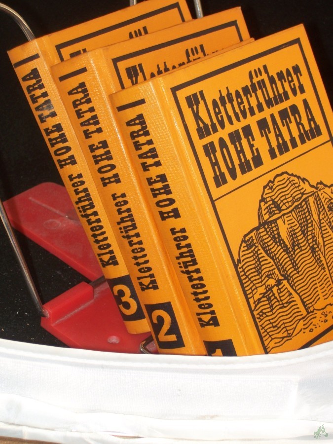 Product image 1 of the product “Kletterführer Hohe Tatra / Frantisek Kroutil. Übers. aus d. Tschech.: Jitka Wirth. Fachl. Bearb. d. deutschsprachigen Fassung: Leberecht Thiele. Illustrationen: Bettina Weise ”