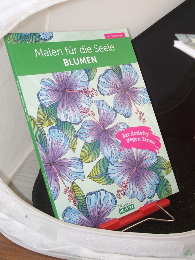 Product image 1 of the product “Malen für die Seele Blumen : Art Activity gegen Stress / Valentina Harper ”
