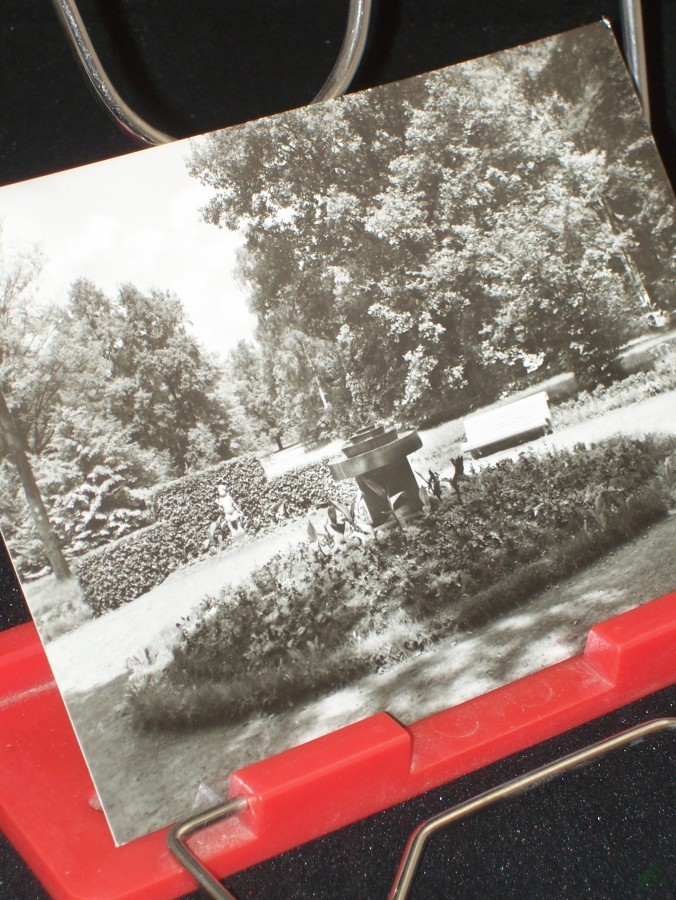 Artikelbild 1 des Artikels “Kurbad Bad Lausick, Vogelbrunnen im Kurpark, 1972 “