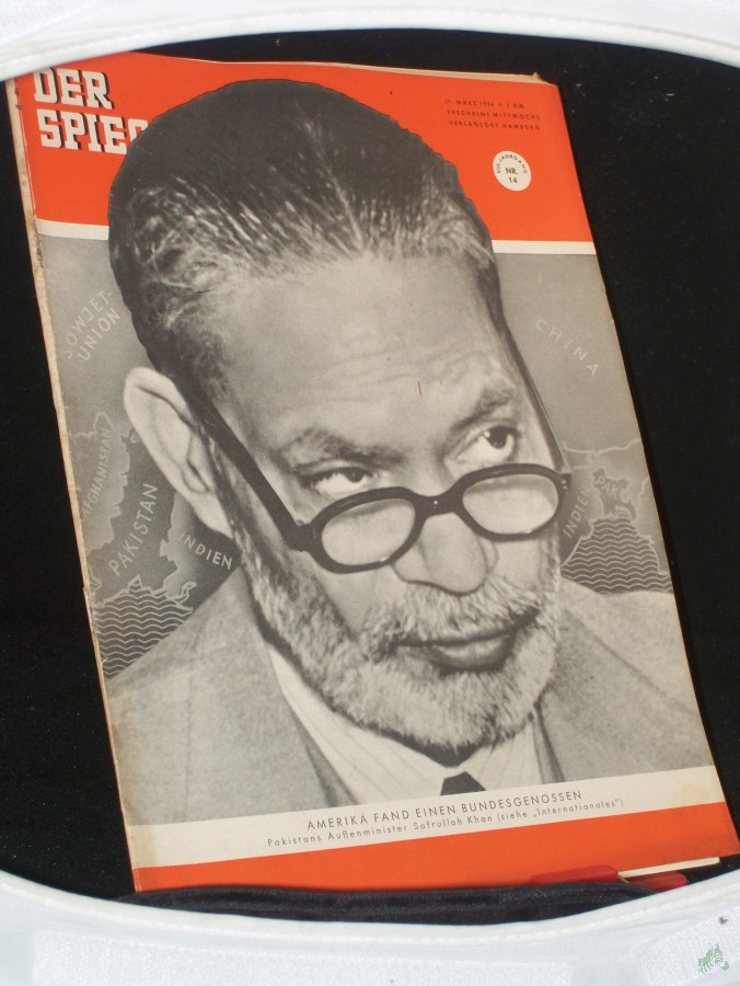 Product image 1 of the product “14/1954, AMERIKA FAND EINEN BUNDESGENOSSEN; PAKISTANS AUSSENMINISTER SAFRULLAH KHAN ”
