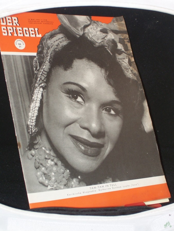 Artikelbild 1 des Artikels “21/1954, TAM-TAM IN TÜLL, Katherine Dunham “
