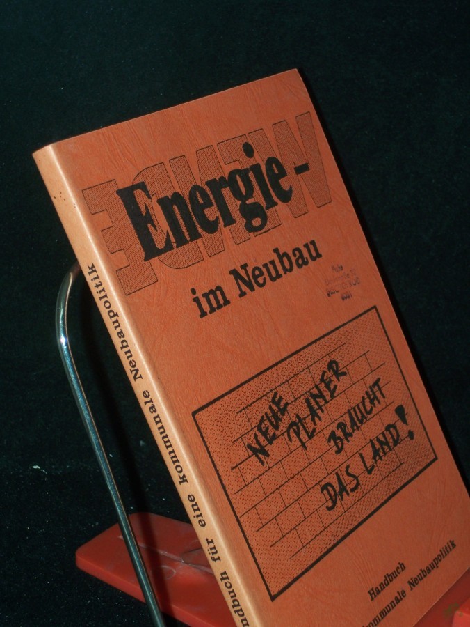Product image 1 of the product “Energiewende im Neubau. Handbuch für die kommunale Neubauplanung ”
