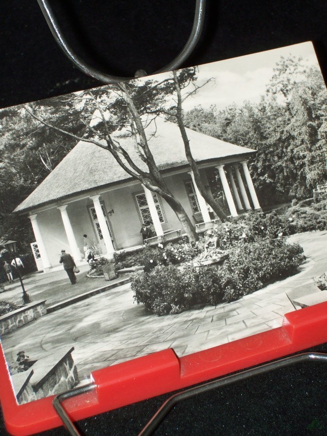 Artikelbild 1 des Artikels “Ostseebad Kühlungsborn, Lesehalle im Konzertgarten, Foto: Mehlig, Schönfeld “