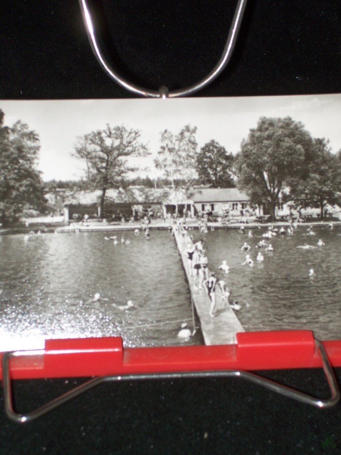 Artikelbild 1 des Artikels “Gneisenhauptstadt SCHILDAU, Freibad am Neumühlenteich, Foto Kühn “