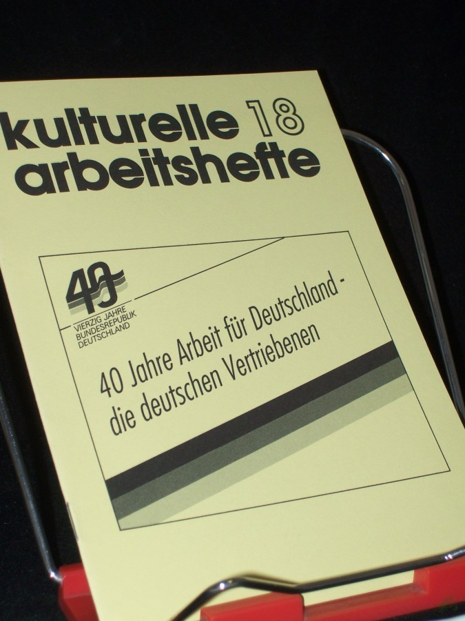Artikelbild 1 des Artikels “40 Jahre Arbeit für Deutschland - die deutschen Vertriebenen / [Verf.: Marion Frantzioch. Hrsg.: Bund der Vertriebenen - Vereinigte Landsmannschaften und Landesverbände] “
