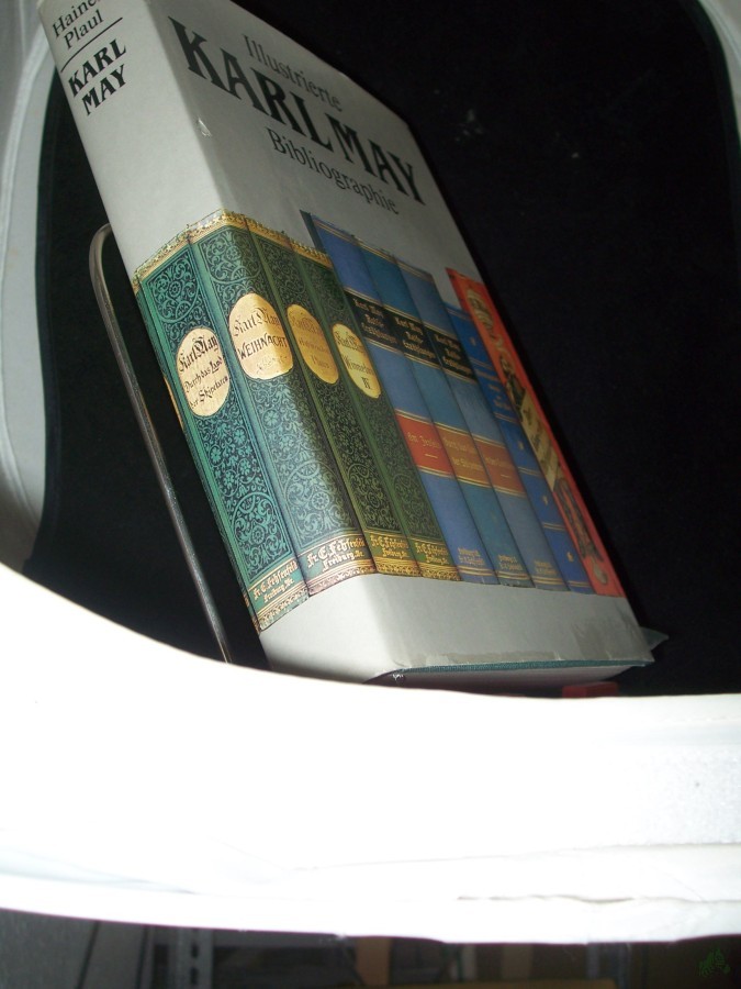 Product image 1 of the product “Illustrierte Karl-May-Bibliographie / Hainer Plaul. Unter Mitw. von Gerhard Klussmeier ”