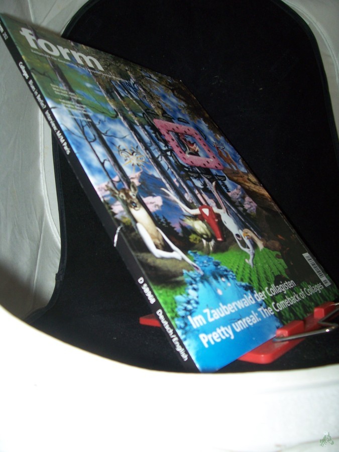 Product image 1 of the product “2002 Mai 2005, Im Zauberwald der Collagisten ”