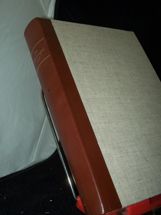 Product image 1 of the product “Das Nibelungenlied / aus d. Mittelhochdt. übertr. von Günter Kramer. Mit Zeichn. von Ernst Barlach. [Mit e. Nachw. von Günter Kramer, e. Beitr. zur Wirkungsgeschichte d. Nibelungenliedes von Hildegard Labenz u. e. Studie zu Barlachs Zeichn. ”