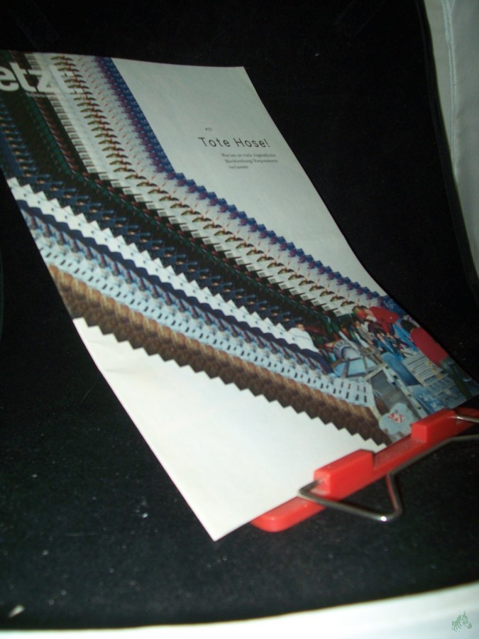 Product image 1 of the product “No 27, Tote Hose! Warum so viele Jugendliche Mecklenburg-Vorpommern verlassen ”