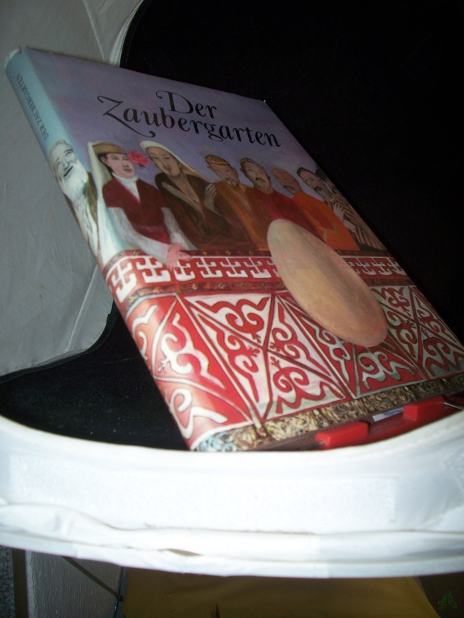 Product image 1 of the product “Der Zaubergarten : kasachische Volksmärchen ”