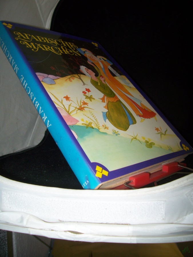 Product image 1 of the product “Arabische Märchen / erzählt von Jiri Tomek. Ill. von Mária Zelibská. [Ins Dt. übertr. von Ingrid Kondrková] ”