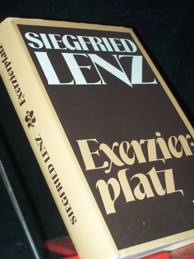 Artikelbild 1 des Artikels “Exerzierplatz : Roman / Siegfried Lenz “