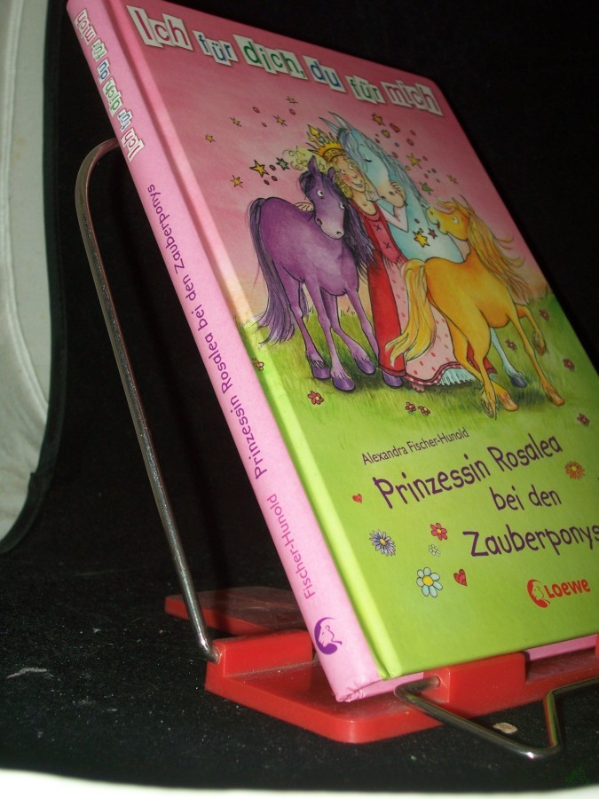 Product image 1 of the product “Prinzessin Rosalea bei den Zauberponys / Alexandra Fischer-Hunold. Ill. von Julia Ginsbach ”
