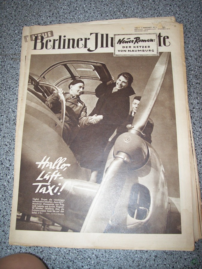 Artikelbild 1 des Artikels “11/1955 HALLO LUFT TAXI BERICHT ÜBER DIE Aero 45S MASCHINEN DIE MESSEGÄSTE VON PRAG NACH LEIPZIG BRINGT “