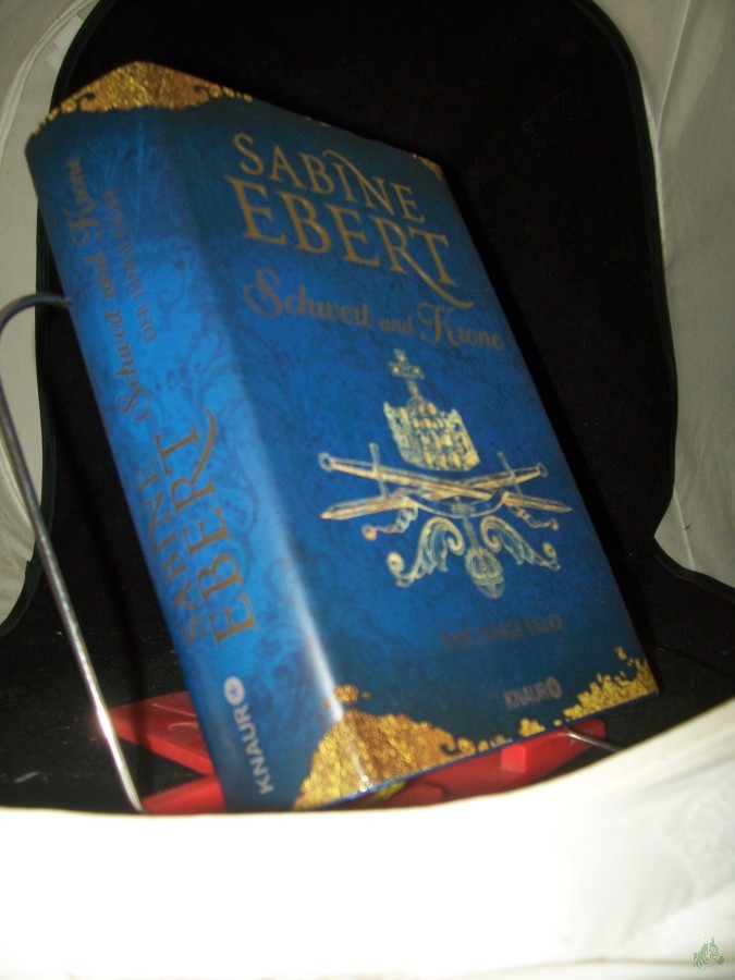 Artikelbild 1 des Artikels “Schwert und Krone - der junge Falke : historischer Roman / Sabine Ebert “