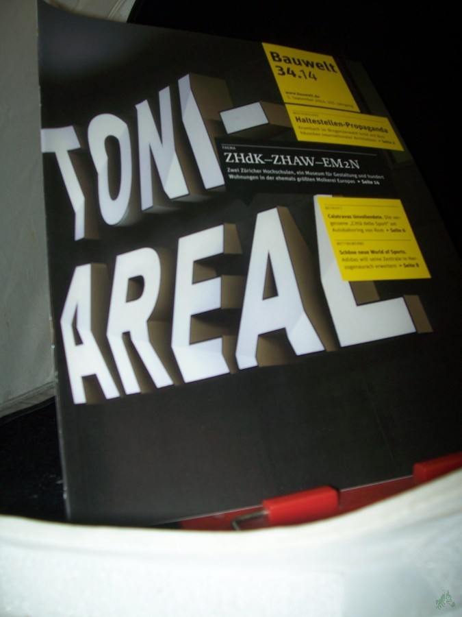 Artikelbild 1 des Artikels “34/2014 Haltestellen propaganda “