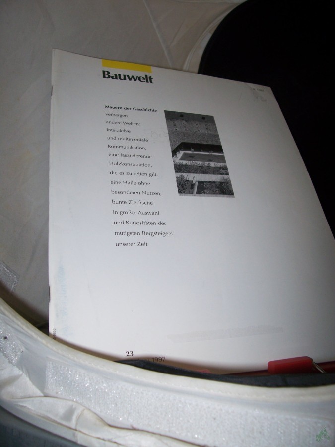 Product image 1 of the product “23/1997 Mauern der Geschichte ”