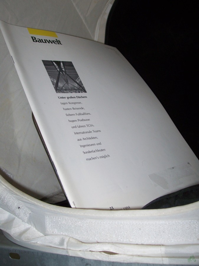 Artikelbild 1 des Artikels “23/1994 Unter großen Dächern “