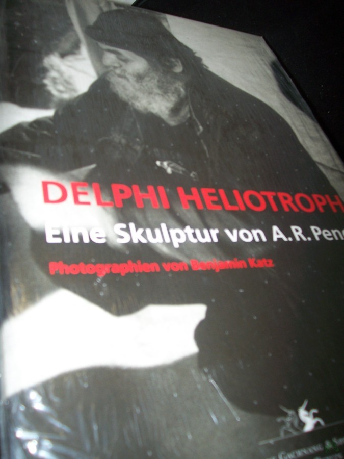 Artikelbild 1 des Artikels “Delphi Heliotroph. Eine Skulptur von A.R.Penck “