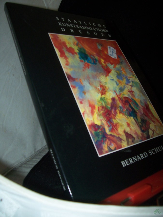 Product image 1 of the product “Bernard Schultze : im Labyrinth ; Werke von 1947 bis 1990 ; Ölbilder, Migof-Objekte, Arbeiten auf Papier ; Staatliche Kunstsammlungen Dresden, Gemäldegalerie Neue Meister, Albertinum 24. März - 20. Mai 1991 / [Staatliche Kunstsammlungen Dre ”