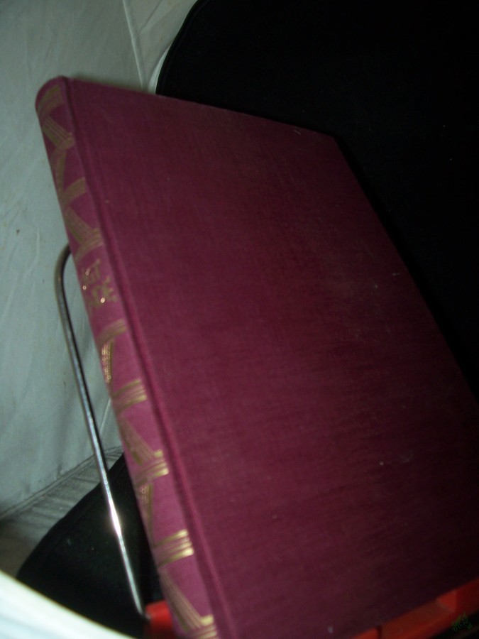 Product image 1 of the product “Hände : Eine Sammlung von Handabbildungen grosser Toter u. Lebender / Rolf Voigt. Mit e. Einf. in d. Handkunde von Rolf Voigt. E. kunsthist. Geleitw. von Kurt Pfister ”