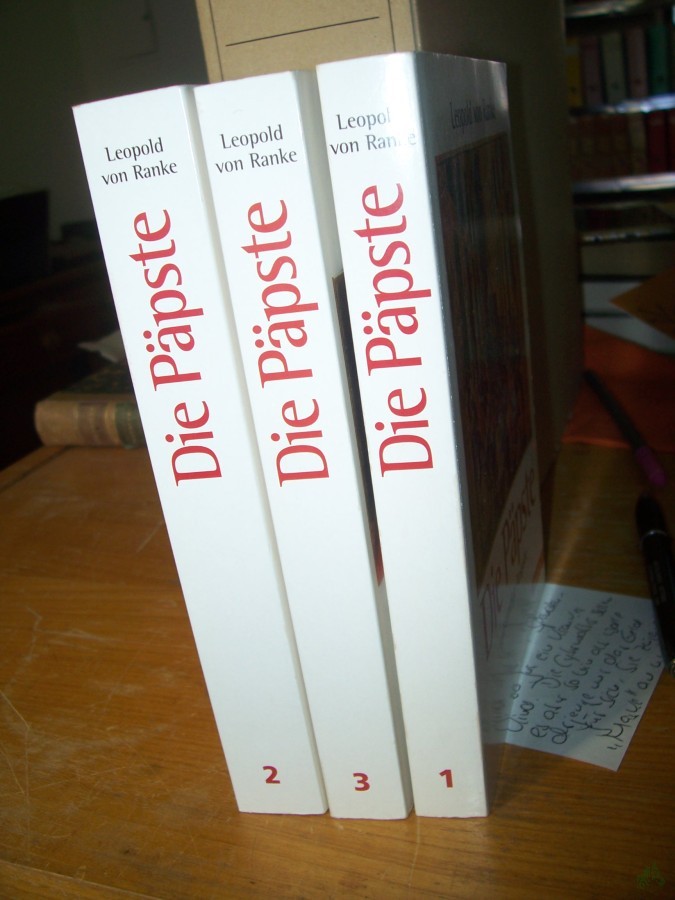 Product image 1 of the product “3 Bände, Die Päpste in den letzten vier Jahrhunderten ; mit Namenslexikon und Bibliographie bis in die heutige Zeit fortgeschrieben / Leopold von Ranke. Hrsg. von J. Peevs ”