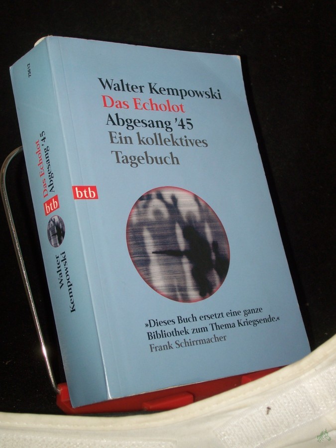 Artikelbild 1 des Artikels “Abgesang '45 / Walter Kempowski “